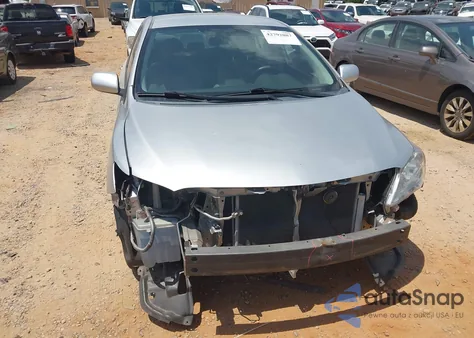 2013 Toyota Corolla Le z USA, uszkodzony, nr VIN 2T1BU4EE1DC988944